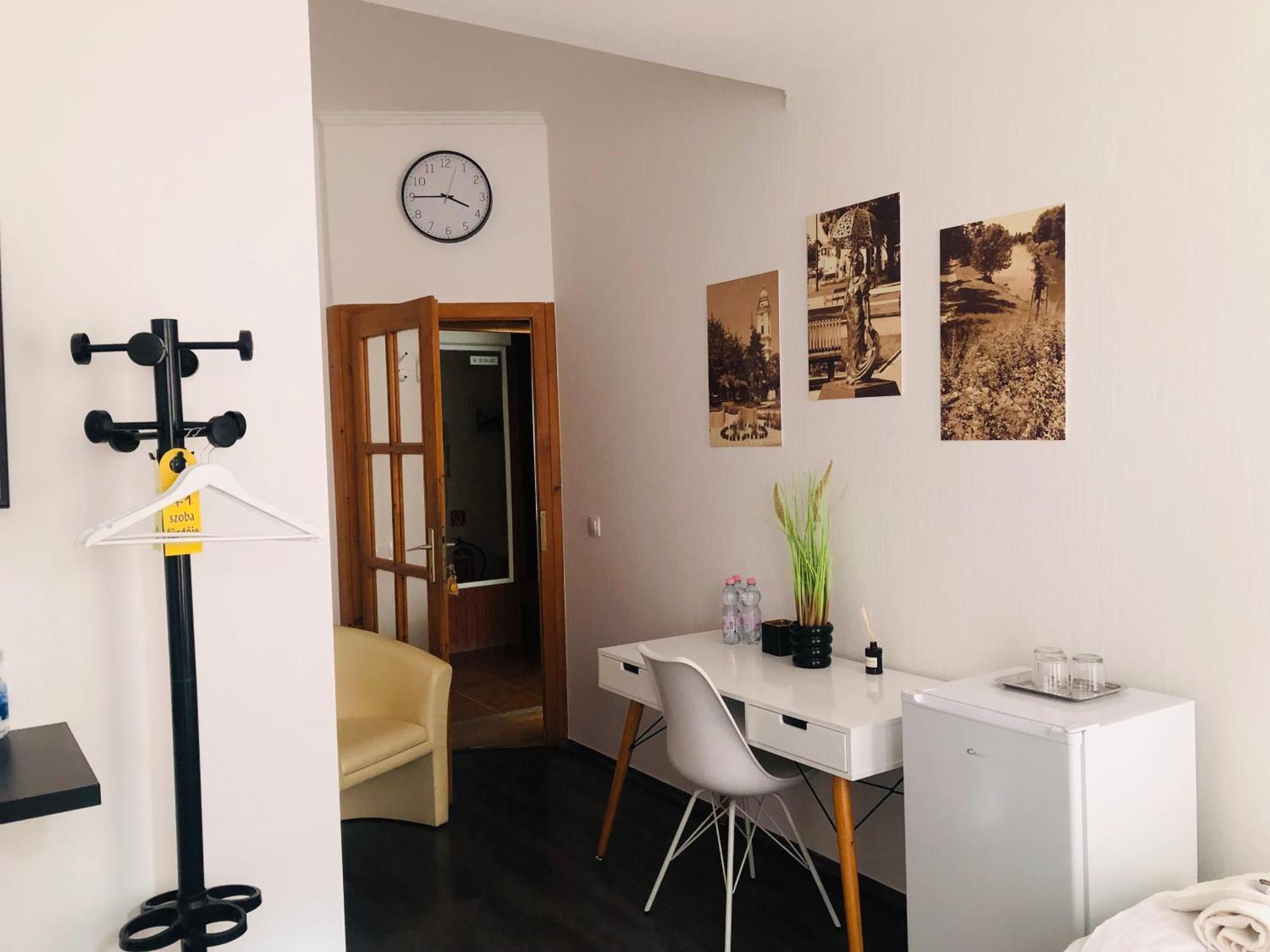 Ejjelibagoly Vendeghaz Hotel Szentes Ngoại thất bức ảnh